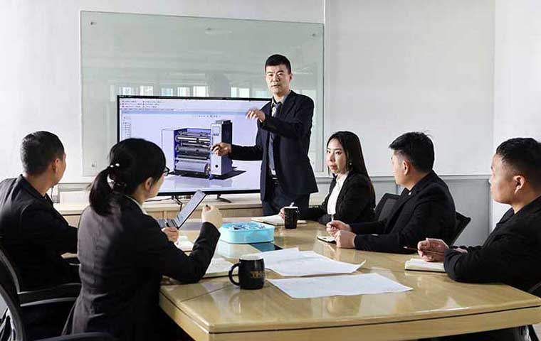 創(chuàng)新引領，專業(yè)制造 —— 分切機行業(yè)的璀璨之星！